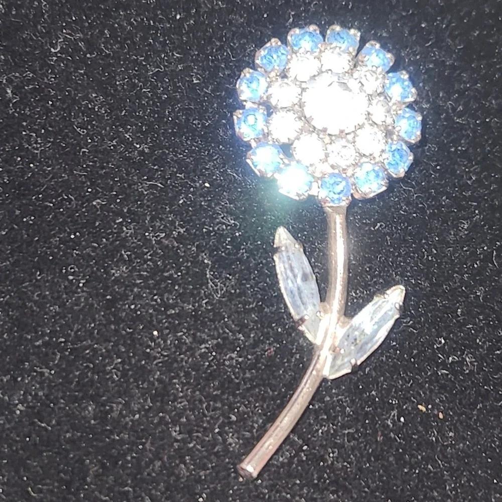 Vintage Blue and Clear Rhinestone Flower Brooch Silver Tone Floral Pin 2.5‎ Inch